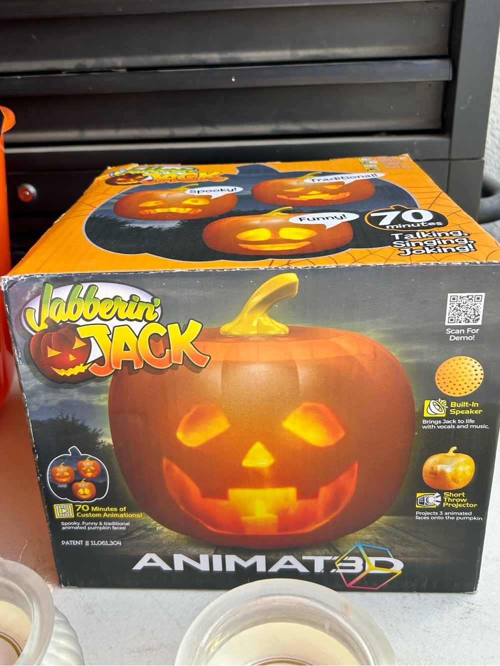 Jabberin' Jack Animated Talking Pumpkin 70 Min Shows Jack-o'-lantern Halloween